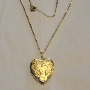 1/20 12k Gold Heart Locket Necklace 18" Long.